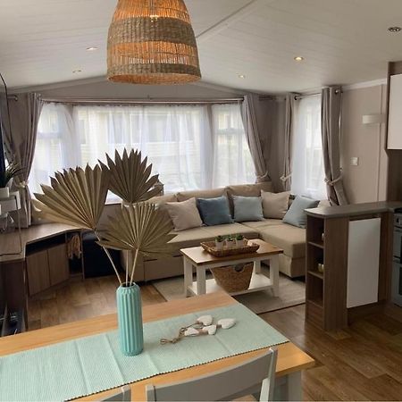 Cosy, Coastal Themed Holiday Home, Rockley Park, Poole, Dorset Exterior foto